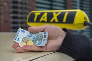 Bergedorf 8,50 Euro Mindestlohn für Taxifahrer Symbolbild